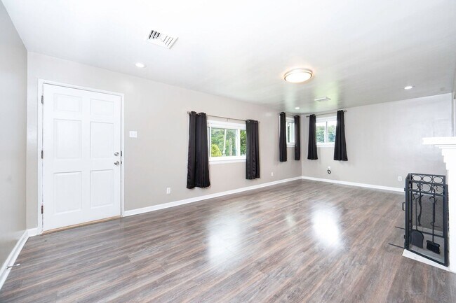 Photo - 2506 Inman Ave