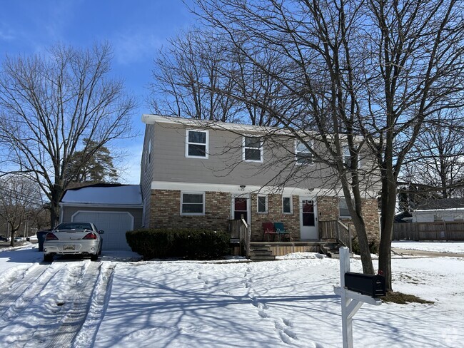 Building Photo - 1136 Ferndale Ave Rental