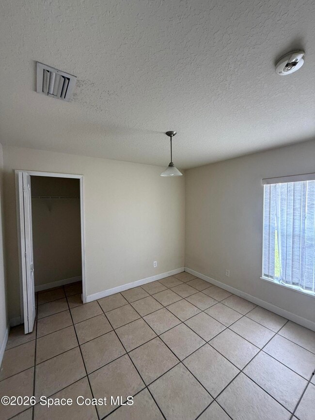 Photo - 1352 Gem Cir