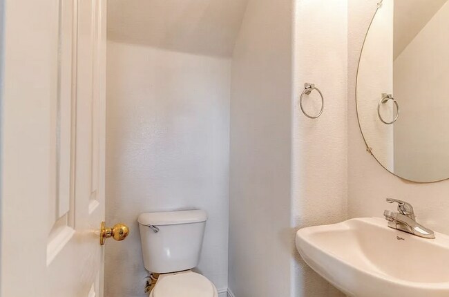 Photo - 4187 Story Rock St