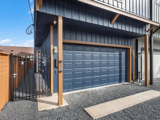 Photo - 603 N Milby St