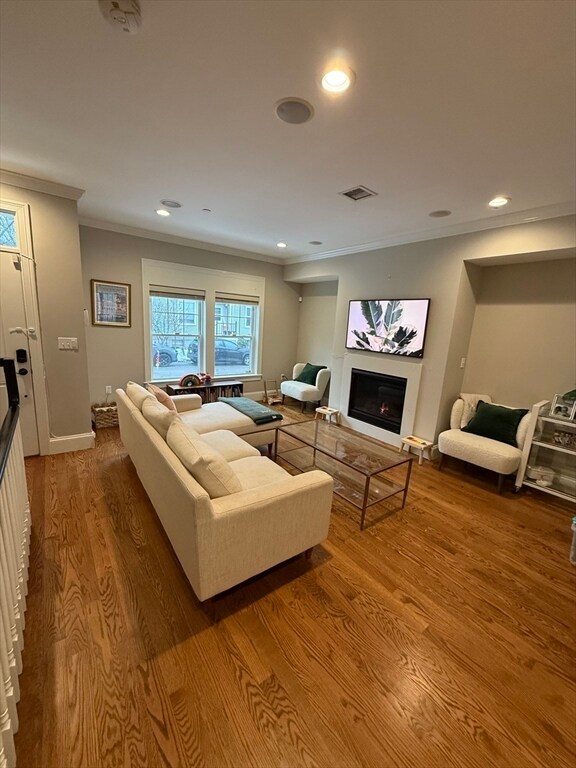 Photo - 394 W 2nd St