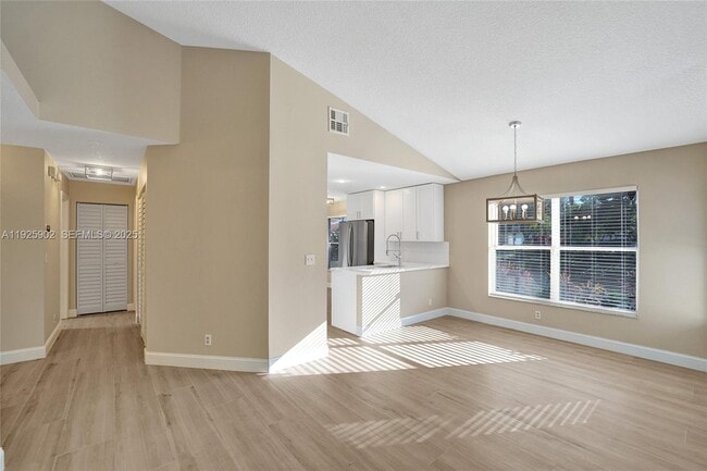 Building Photo - 9012 Lake Park Cir S