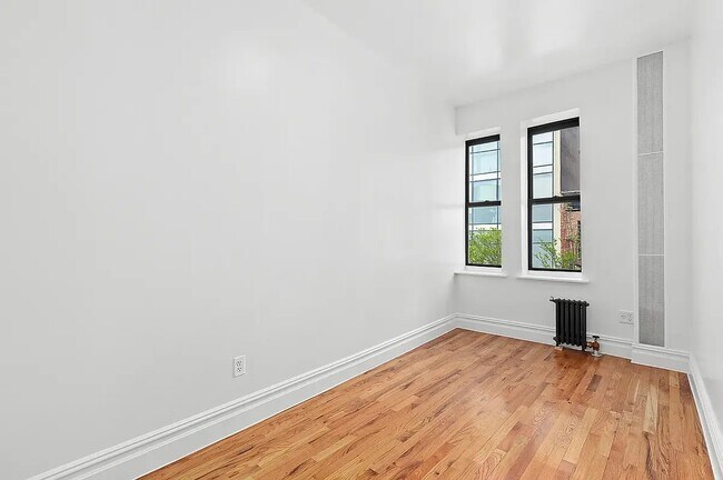 122 Norfolk St Unit 16