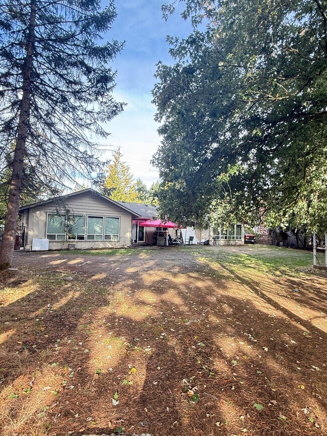 Photo - 10932 NE 132nd St