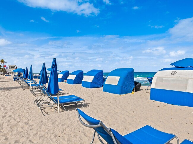 Building Photo - 401 N Birch Rd Unit 800