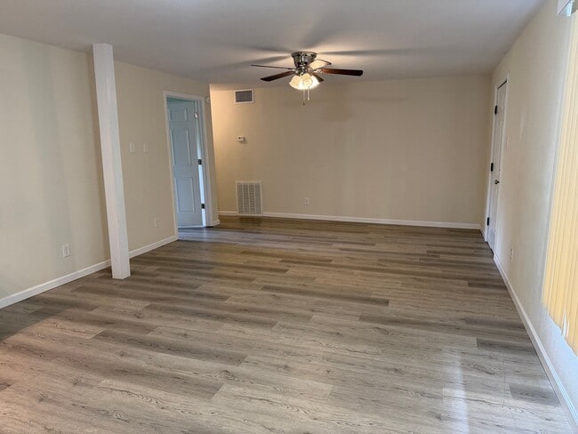 Photo - 1110 S 7th St Unidad B