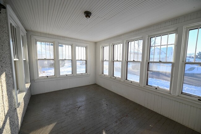 Photo - 1802-1806 Superior Ave - Duplex Unit 1802