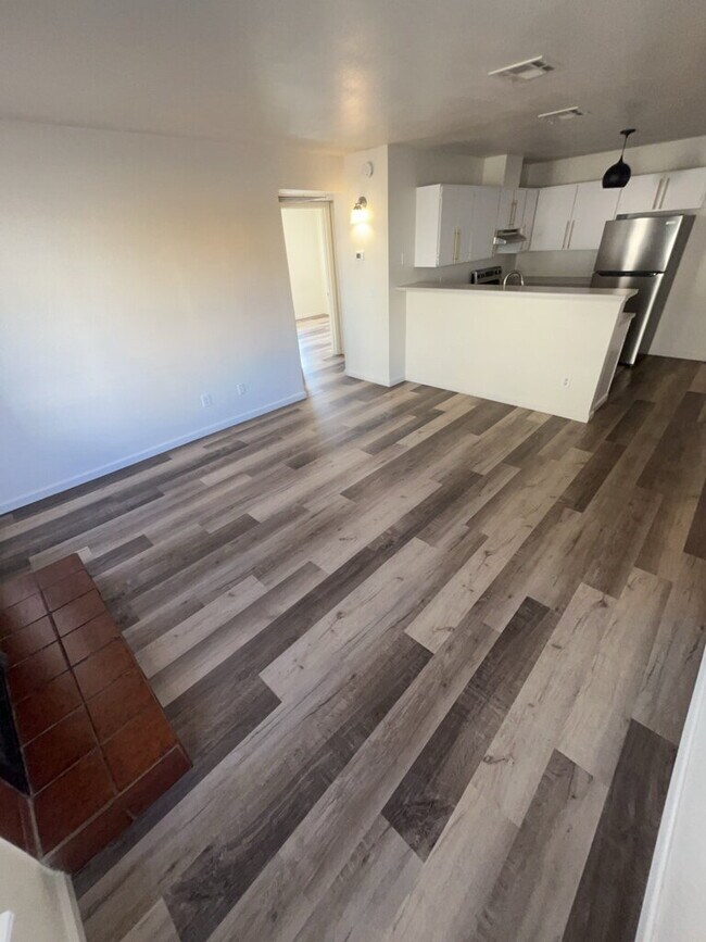 2-Bedroom Multiplex with Cozy Fireplace on Aarondavid Drive!