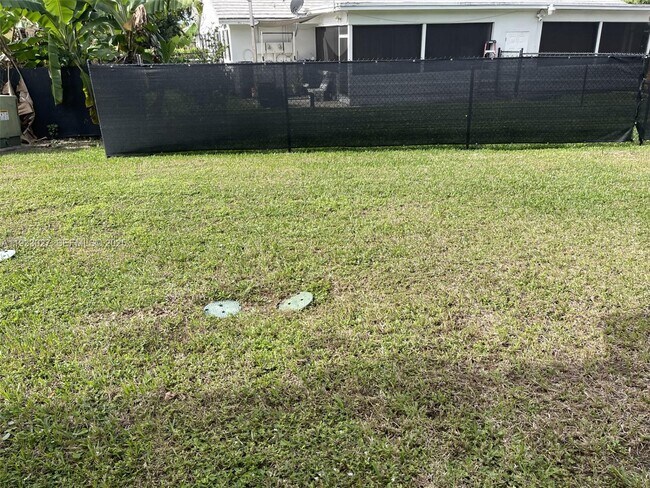 Photo - 2632 Riverside Dr Unit 2632