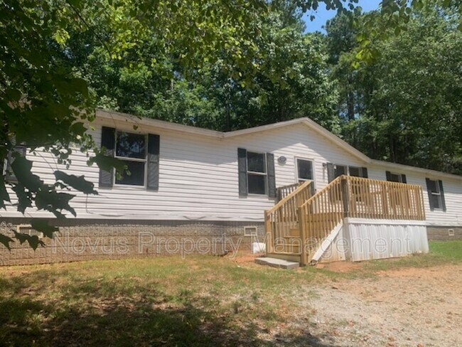 221 Oakleigh Drive - 221 Oakleigh Drive House