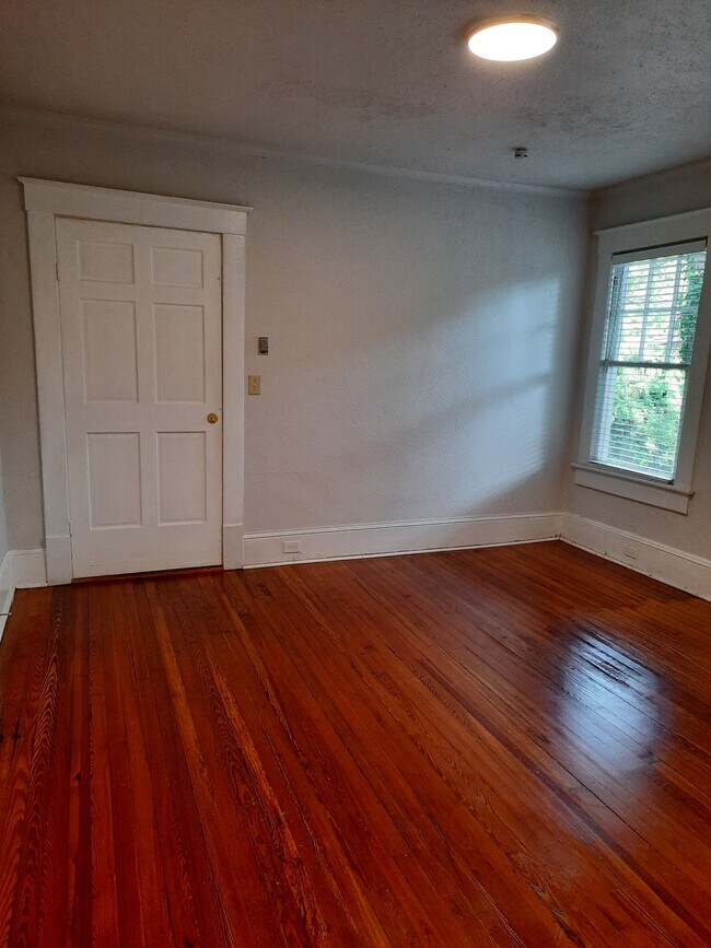 353 Pierce Ave Townhome Townhome Rental in Macon GA