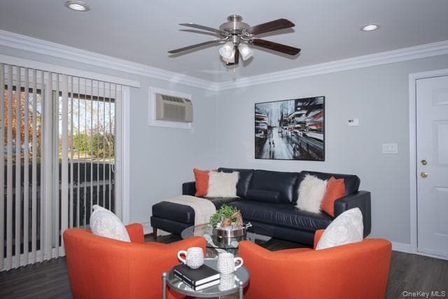 Photo - 675 Conklin St Unit 28A