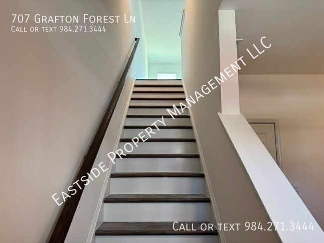 707 Grafton Frst Ln