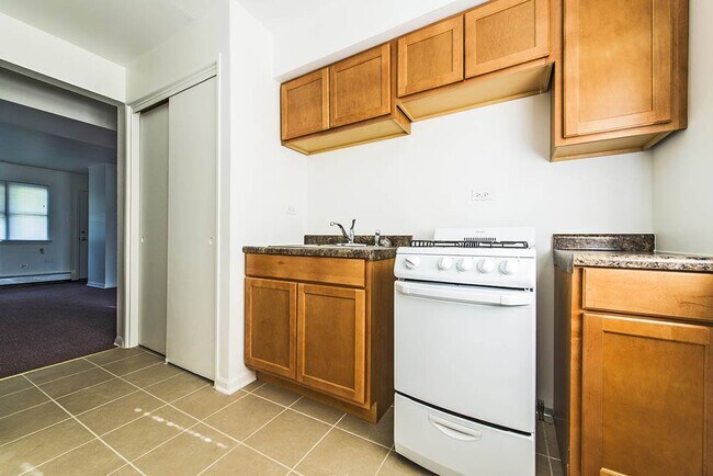 Photo - 7925 S Phillips