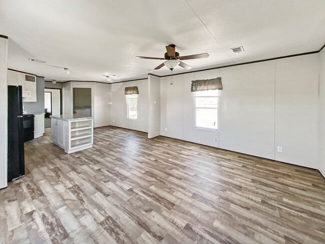 Photo - 2902 Jones Rd