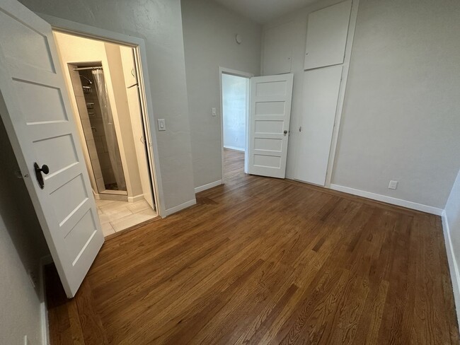 Photo - 2318 Santa Clara Ave Unit 2318 Santa Clara Ave #E - LU