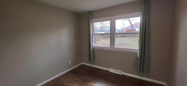 Photo - 3 Bedrooms 2 Baths! South Springfield!  $1250  BBBBBBeautiful!!!