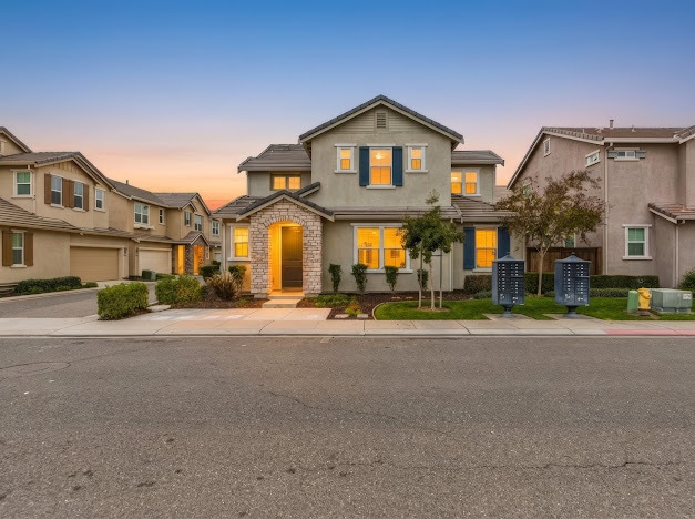 Building Photo - Spacious 3-bedroom home offering 1,785 sq ft of comfortable living space.