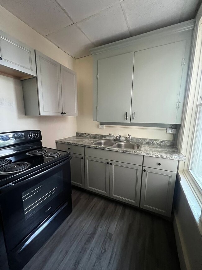 Photo - 747 Linden Ave Unit 1st Floor