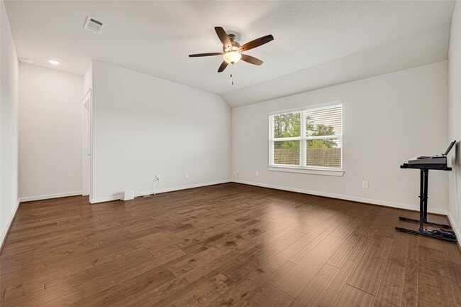 Photo - 30280 Kingston Heath Dr