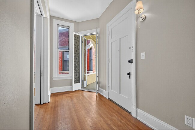 Photo - Grandview Apartments