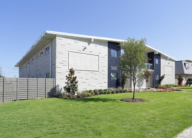 5005 San Jacinto - 5005 San Jacinto