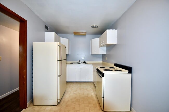 Photo - 413 4th Ave E