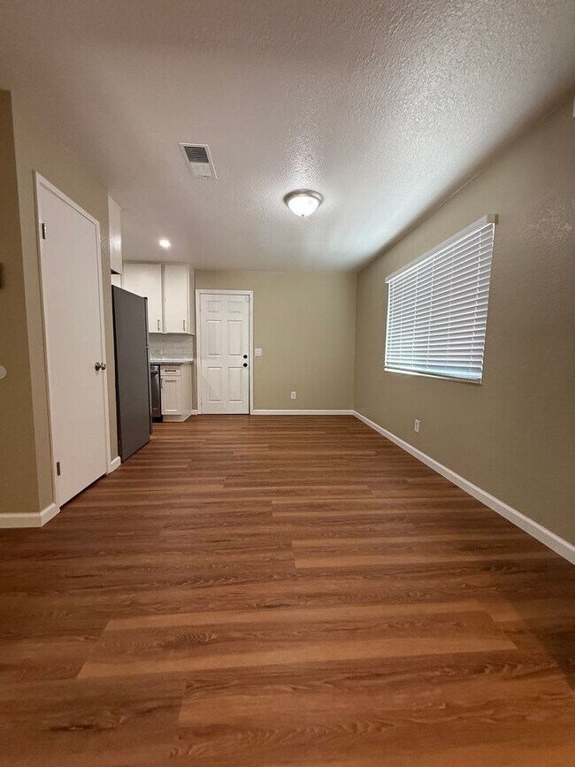 Photo - *Beautifully Updated 4 Bedroom, 2 Bathroom Home in Fairfield!*