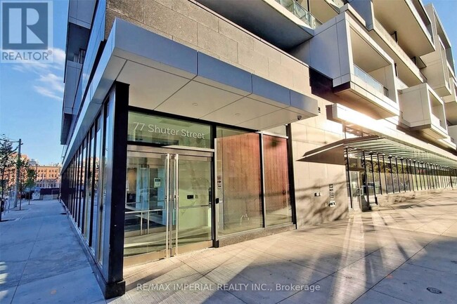 Photo - 77 Shuter St Unité 2708
