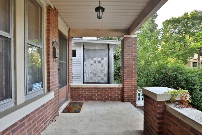 Photo - 4 Bedroom North Campus Newly Remodeled House with 2 Decks and Patio