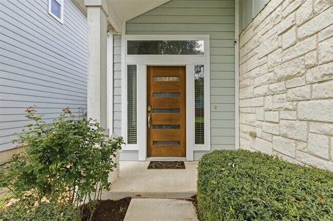 Photo - 7107 Mowbray St