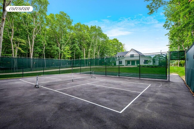 Photo - 34 Country Club Dr