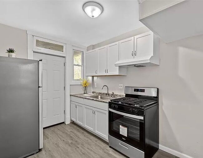 Photo - gle2905 Unit 1