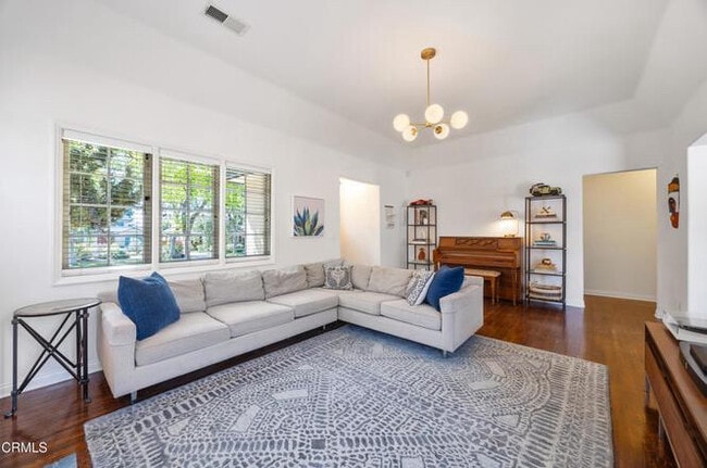 Photo - 1869 Galbreth Rd