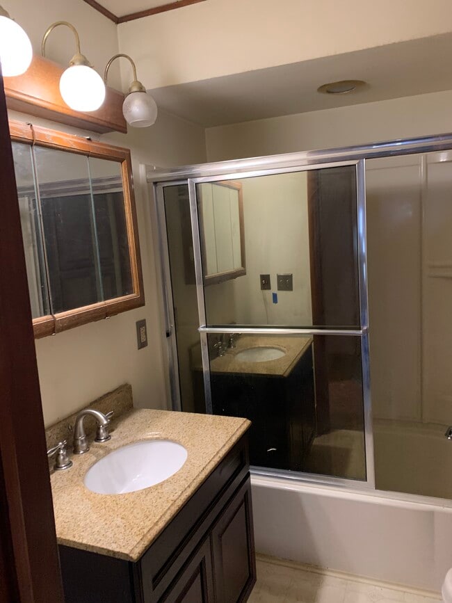 Photo - 816 Green Ridge St