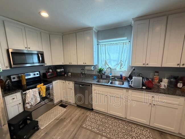 Photo - 1124 Myrtle St