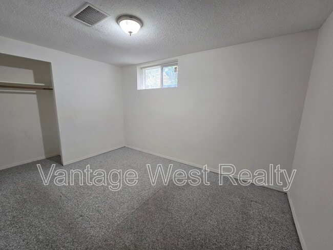 Photo - 520 Hollydell Rd
