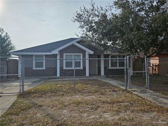 Photo - 23 Del Monte Dr