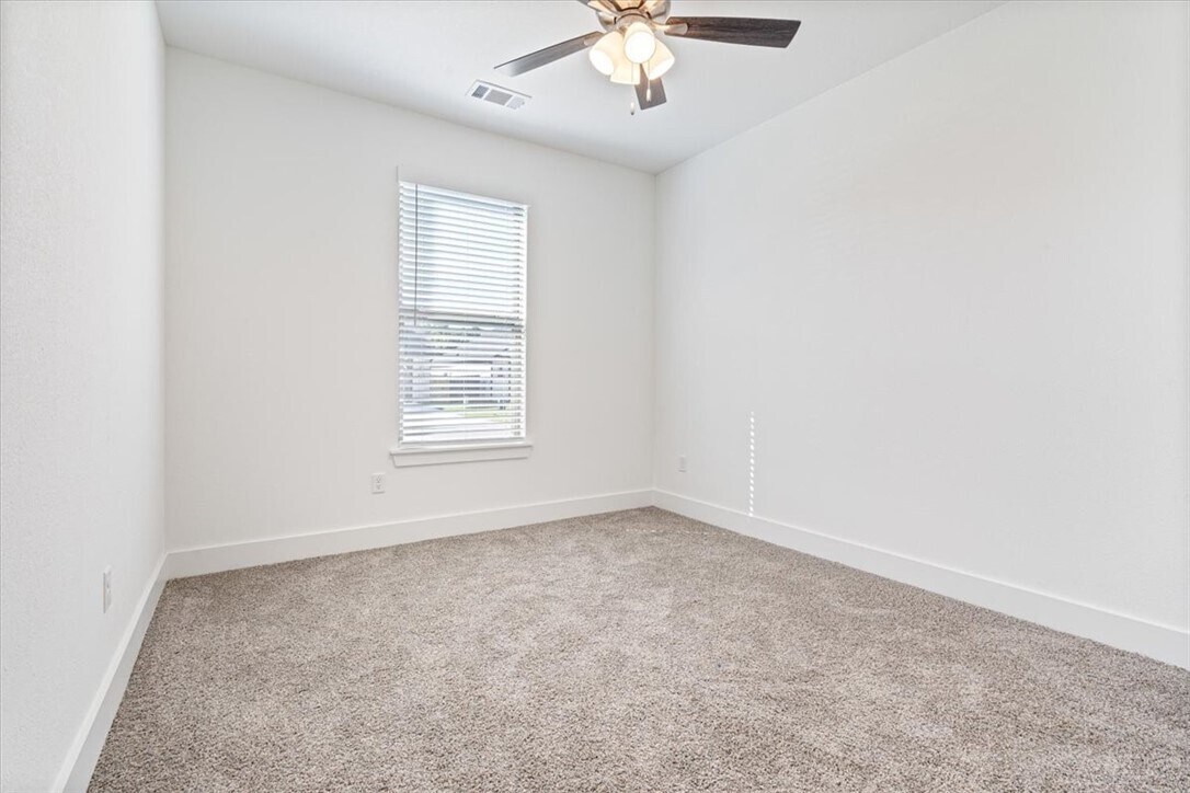 Photo - 7004 SW Basswood Ave