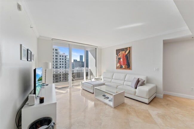 Photo - 901 Brickell Key Blvd Unidad 2801
