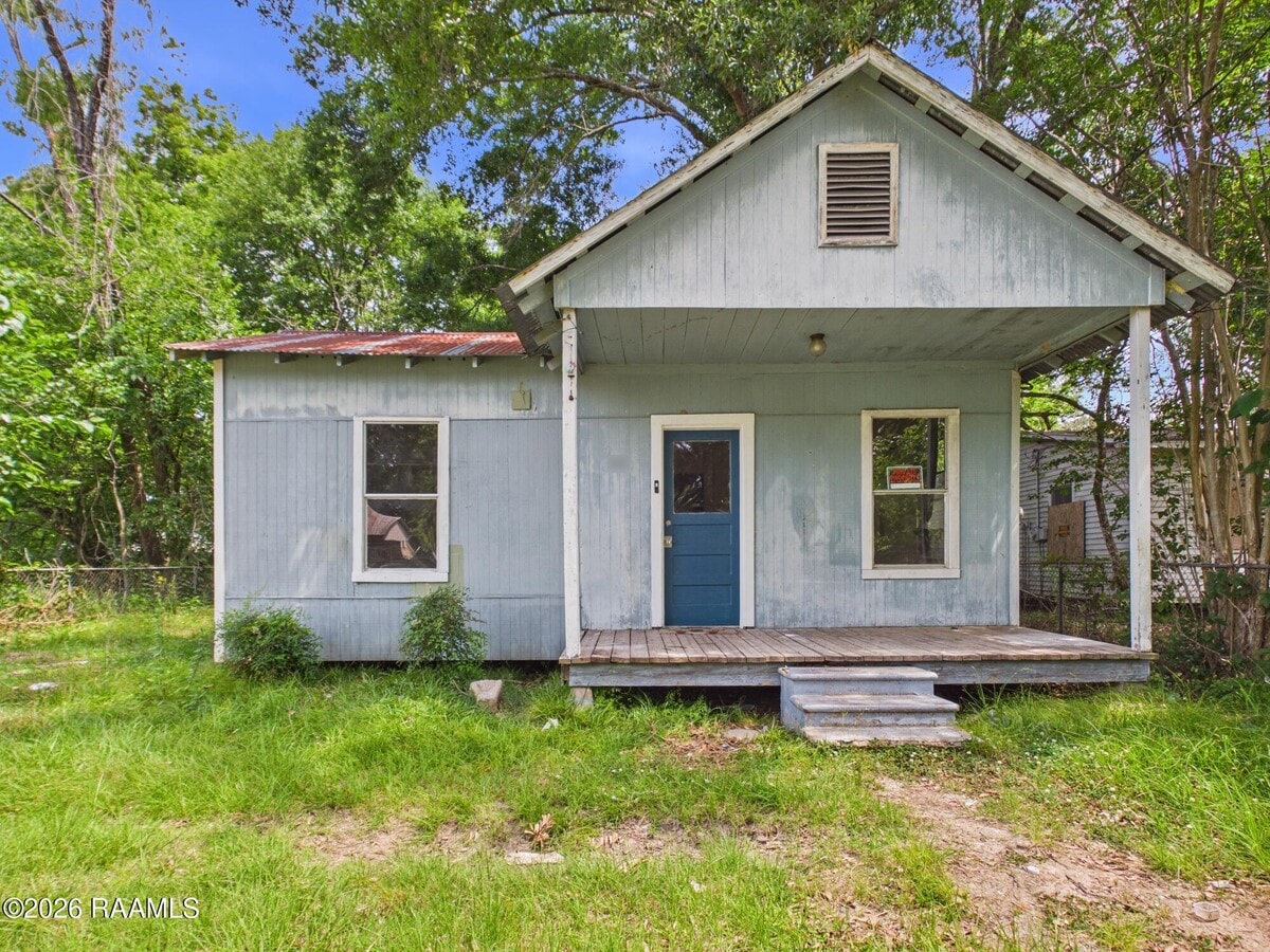 Photo - 119 Delories St