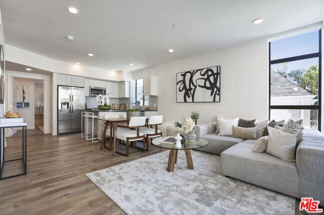 Photo - 740 Ridgeley Dr Unit PH 503