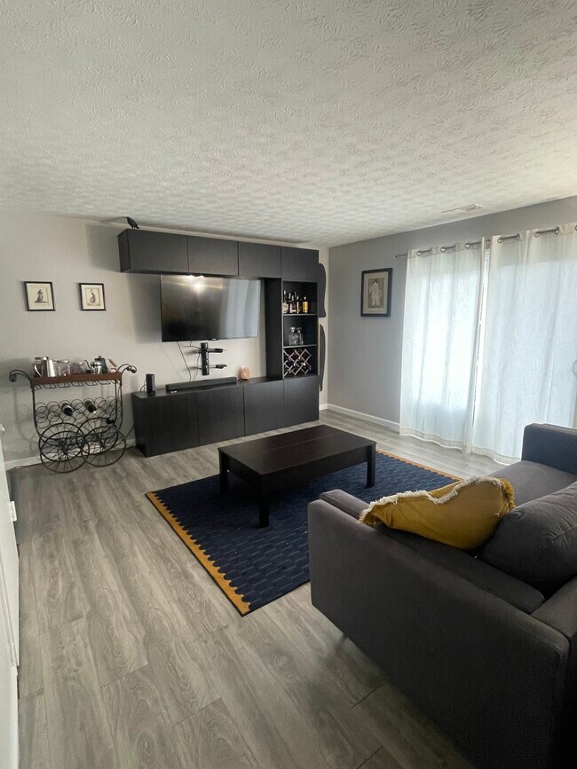 Photo - 1530 Slade Ave Unit 303