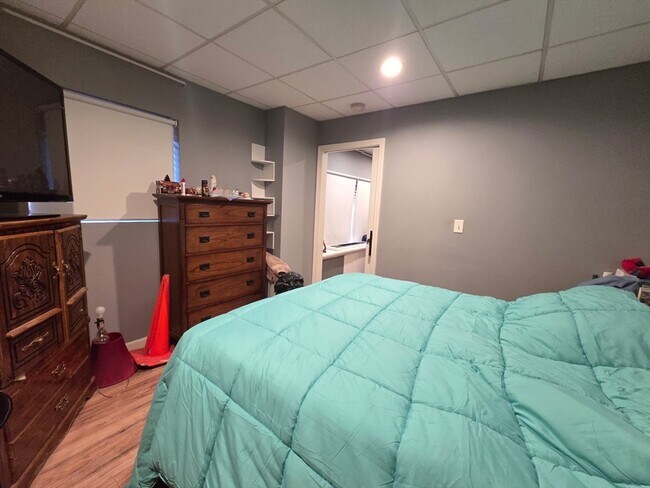 Photo - 300 Lynn Shore Dr Unit 101