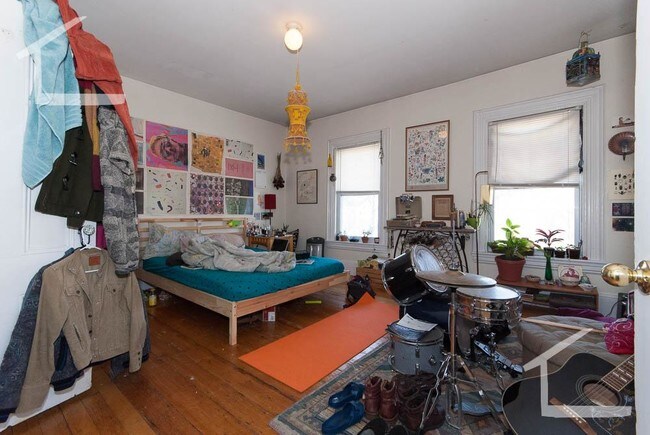 Building Photo - 119 Franklin St Rental