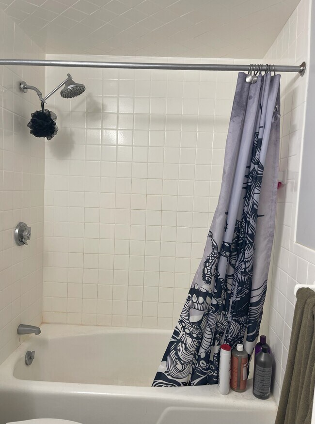 Photo - 14 Edgerly Pl Unidad 3