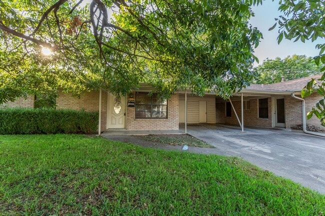 Building Photo - 4501 Caswell-