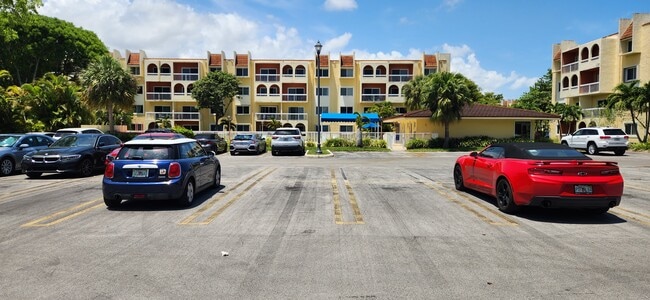 Building Photo - 7805 Camino Real Unit 217