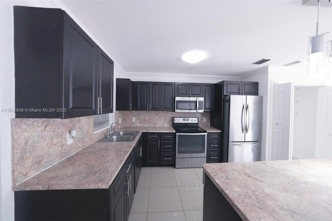 Building Photo - 7327 Pepper Pike Dr Rental